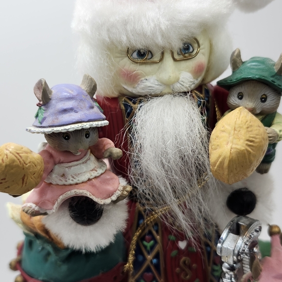 ENESCO MUSICAL SOCIETY "NUTS ABOUT CHRISTMAS" NUTCRACKER & MICE - Picture 9 of 17